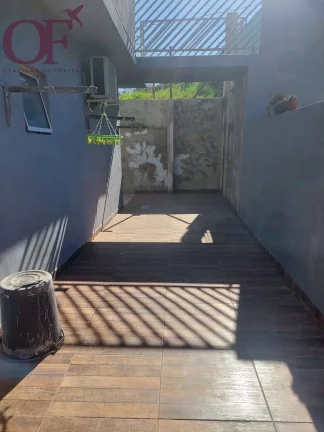 Imagem Casa à venda com casa nos fundos - Vinhedo - SP