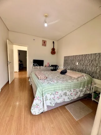 Imagem Sobrado á venda em condomínio fechado