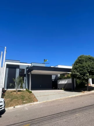 Imagem LINDA CASA NOVA PARA VENDA OU LOCAÇÃO EM CONDOMÍNIO MOBILIADA E DECORADA PRONTA PRA MORAR
