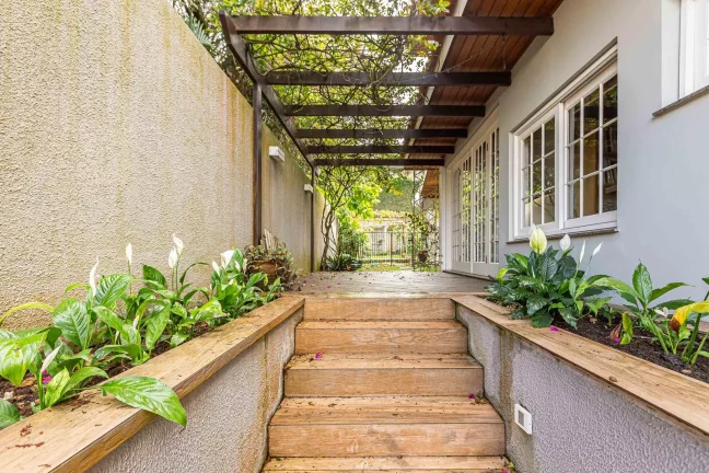 Imagem Casa à venda no Bom Retiro Curitiba