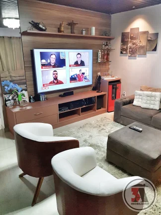 Imagem Casa 3/4 com piscina - Aponiã