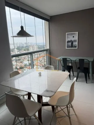 Imagem Apartamento totalmente mobiliado, com 78m². Possui 2 dormitórios, sendo 1 suite com varanda, sala ...