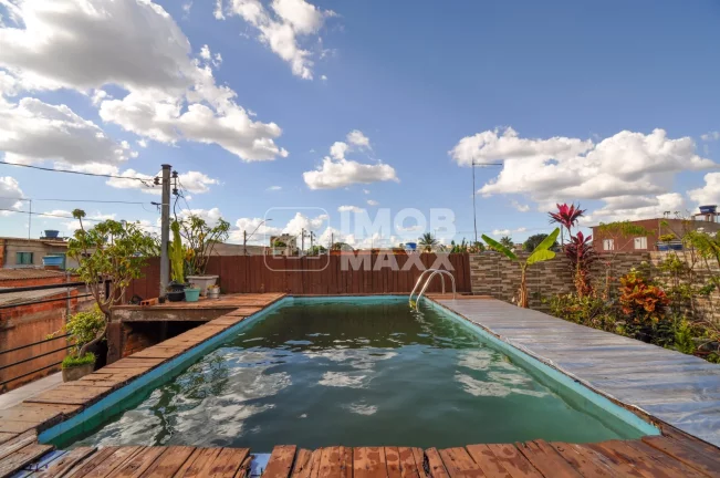 Imagem Casa Ceilândia - Sol Nascente. 3 Quartos, c/ Picisna, Fogão a Lenha. R$230.000,00