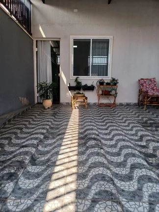 Imagem Casa com 2 quartos, 126m2, à venda