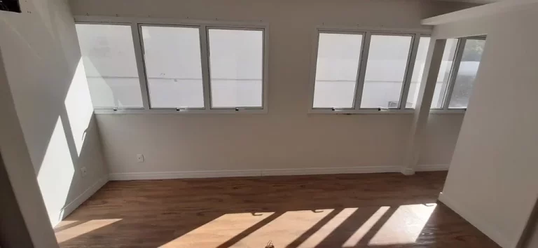 Imagem Sala à venda no bairro Menino Deus - Porto Alegre/RS