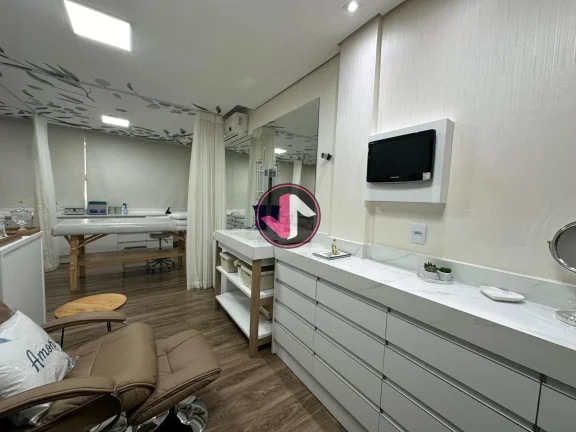 Imagem Se você está em busca de um imóvel comercial espaçoso e bem localizado em Cuiabá, não pode dei...