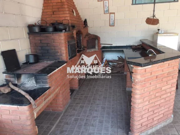 Imagem Chácara c/ 2 casas com lazer de 1.750m2