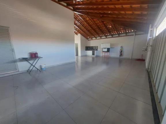CASA EM PATROCINIO PAULISTA Á VENDA NO BAIRRO AROEIRA