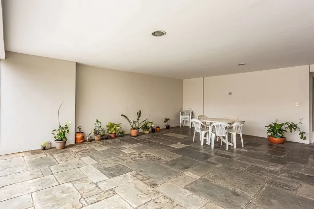 Imagem Apartamento 38M² Reformado, 1Q, 1 Banheiro, 2 Vagas, Playground.