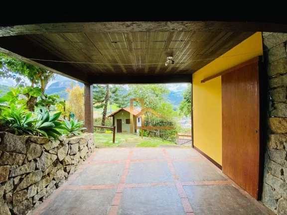 Imagem Casa de campo dentro de condomínio à venda, 188 m² - Vargem Grande - Teresópolis/RJ