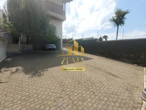 Imagem Sobrado amplo, 03 dorms, mezanino, piscina, 08 vagas, excelente localização