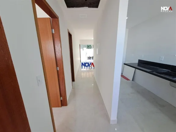 Imagem Localizada em um dos bairros mais tranquilos da cidade, esta charmosa casa geminada está pronta par...