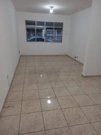 Imagem Sobrado Ótima Localização 125 m2 5 Dormitórios e 2 Vagas de Gargens
