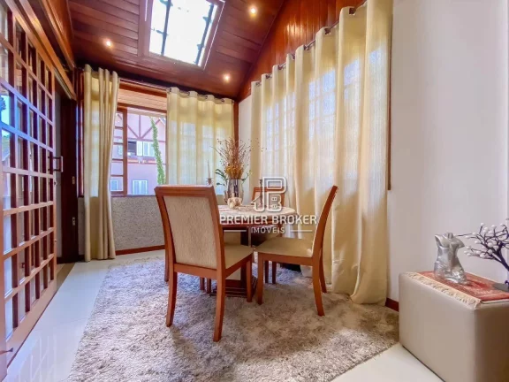 Imagem Casa à venda, 199 m² por R$ 1.790.000,00 - Granja Guarani - Teresópolis/RJ