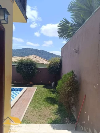 Imagem Vendo Casa em Amparo com Piscina, Área Gourmet e Sauna, aceita permuta.