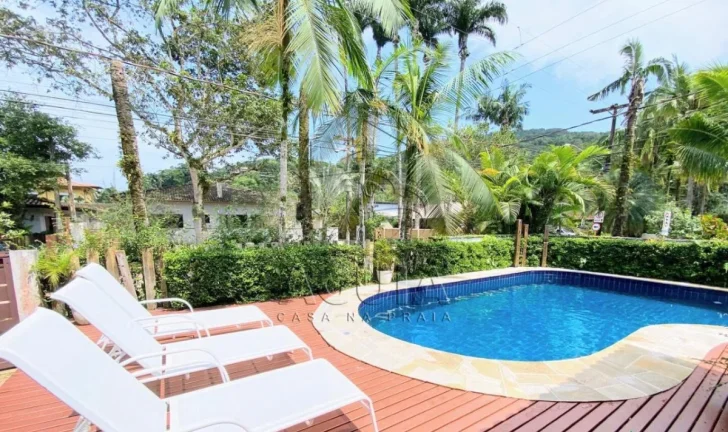 Imagem Casa de condomínio a 150 metros da praia do Lázaro em Ubatuba!