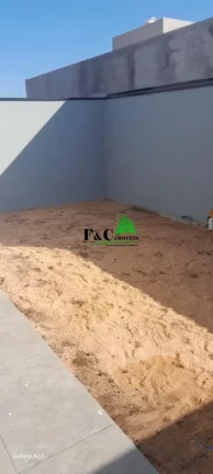 Imagem Casa para Venda em Hortolândia, Jardim Bela Vista, 2 dormitórios, 1 suíte, 1 banheiro, 2 vagas