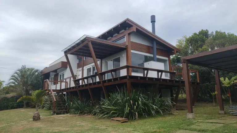 Casa com 2 Quartos à Venda, 110 m² em Imbituba - Imbituba