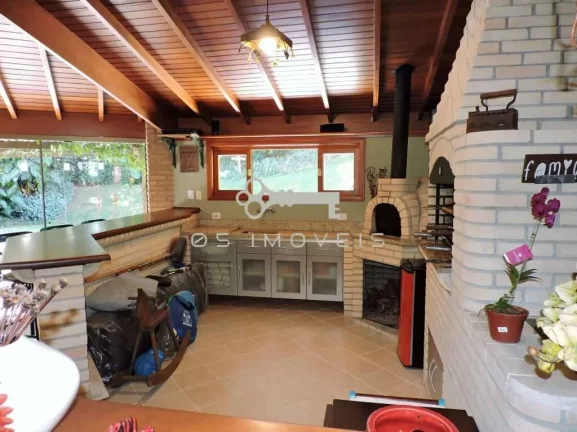 Imagem Casa no Cond. Forest Hills - Piscina aquecida, a. gourmet e muita natureza!