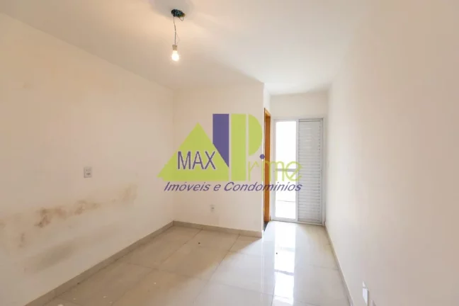 Imagem Residência Impecável à Venda em São Paulo - 3 Quartos, 1 Suíte, 2 Banheiros, 2 Vagas - Vila São Geraldo - 100 m²