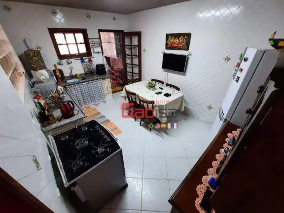Imagem Casa com 4 dormitórios à venda, 200 m² por R$ 980.000,00 - Balneário São Pedro II - São Pedro da Aldeia/RJ