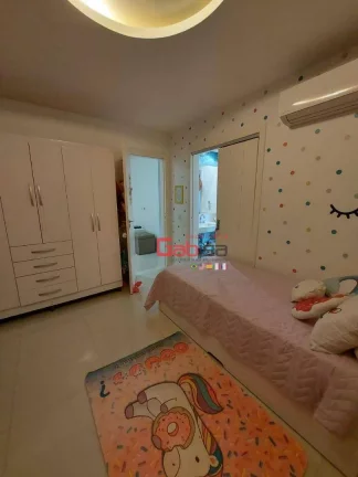 Imagem Casa com 3 dormitórios à venda, 250 m² por R$ 2.200.000 - Palmeiras - Cabo Frio/RJ
