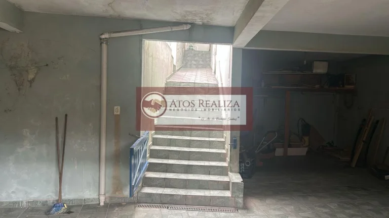 Imagem Sobrado à Venda no Jardim Presidente SP, com 6 Quartos no total, 358m², Imóvel com 3 casas para Renda, Valor irresistível. R$ 390k.
