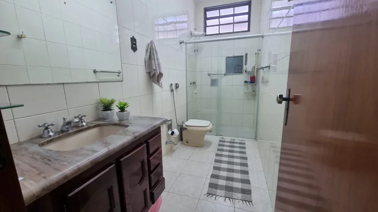 Imagem IMÓVEL Á VENDA COM FRENTE PARA A RODOVIARIA DE FRANCA/SP