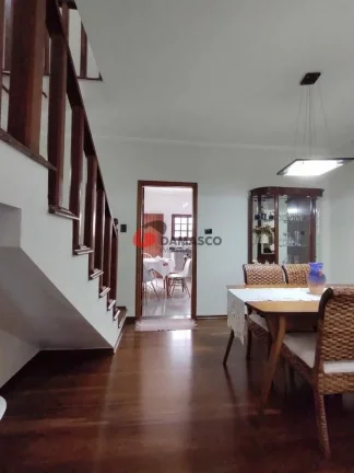 Imagem Sobrado à venda 3 Quartos, 6 Vagas, 257M², Santa Maria, São Caetano do Sul - SP