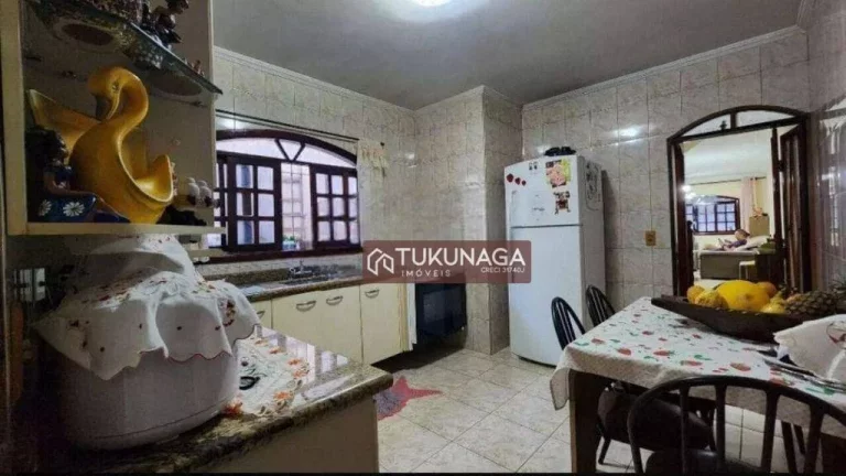 Imagem Sobrado com 3 dormitórios à venda, 167 m² por R$ 690.000 - Cidade Jardim Cumbica - Guarulhos/SP