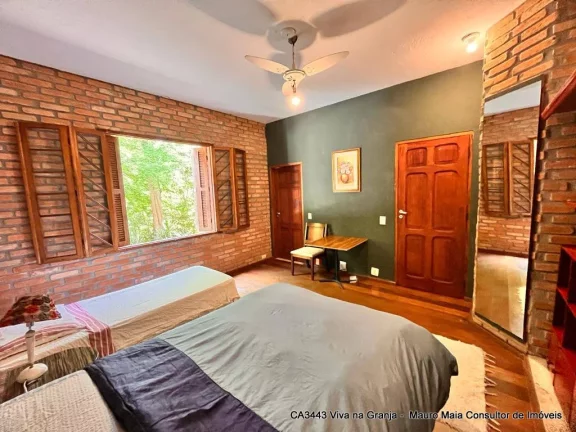 Imagem Casa em meio a muito verde com 671 m² Granja Viana - Cotia