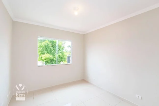 Imagem Sobrado com 4 Quartos, 1 Suite, 3 Vagas, com Lareira e Churrasqueira à venda, 207 m² por R$ 1.200.000,00 - Bom Retiro - Curitiba/PR