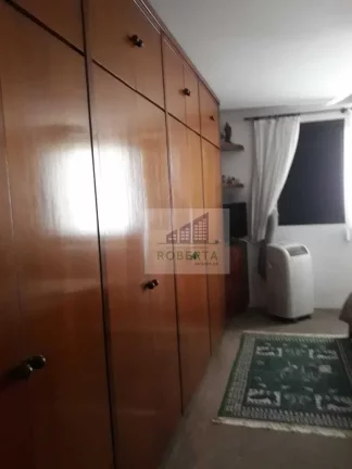 Imagem APARTAMENTO À VENDA EM MOEMA COM 4 DORMITÓRIOS, ACEITA PERMUTA!