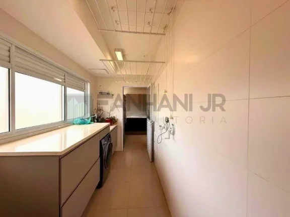 Imagem Apartamento de altp padrão no Jardim Paulista: 3 quartos, 3 suítes, 3 salas, 4 banheiros, 4 vagas, 205m² - São Paulo-SP.