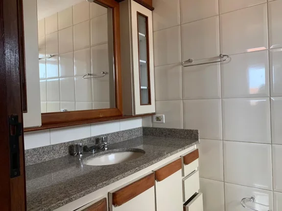 Imagem Apartamento em ótima localização, com 3 dormitórios com AE, sendo 1 suíte com ar-condicionado, ...