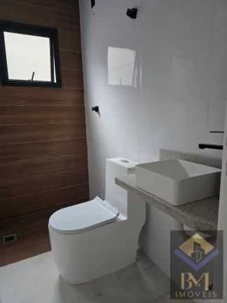 Imagem Lindo apartamento em prédio 2 andares com elevador.