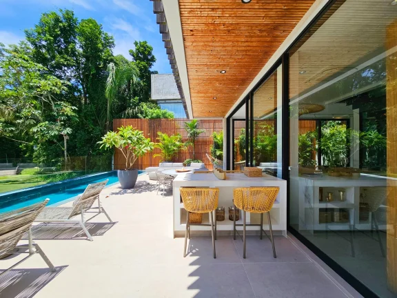 Imagem Residência de luxo no Riviera de São Lourenço Módulo 12: 5 suítes, 3 salas, 8 vagas. Condomínio 5 estrelas com certificação sustentável.