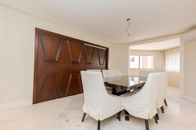 Imagem Apartamento 5 suítes no Água Verde