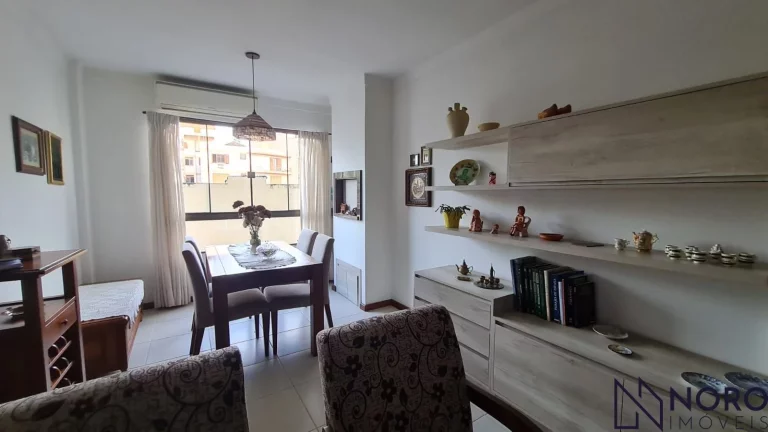 Imagem Apartamento Semi Mobiliado com 2 Dormitórios, Suíte, Churrasqueira e Garagem