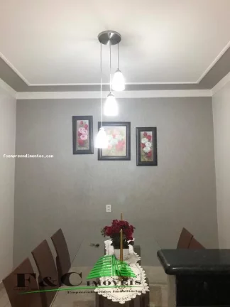 Imagem Sobrado para Venda em Limeira, Jardim Residencial Guimarães, 3 dormitórios, 1 banheiro, 1 vaga