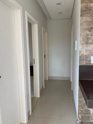 Imagem Apartamento à Venda no Centro de Patos de Minas-MG com 2 Dormitórios Imóvel em Localização Privilegiada Próximo a Comércio, Farmácia e Padaria