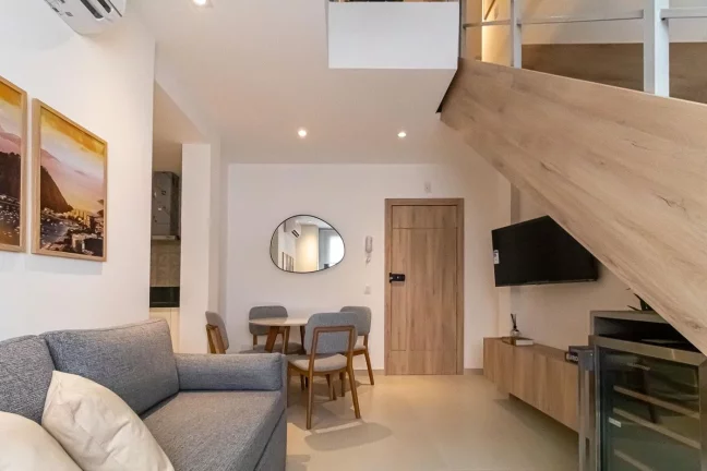 Imagem Apartamento para Venda em Rio de Janeiro, COPACABANA, 2 dormitórios, 1 suíte, 2 banheiros