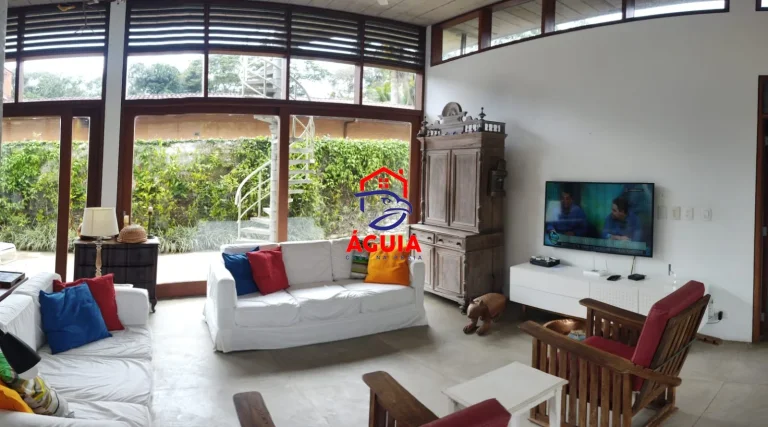 Imagem Lindíssima casa de condomínio na Domingas Dias pertinho da praia!!