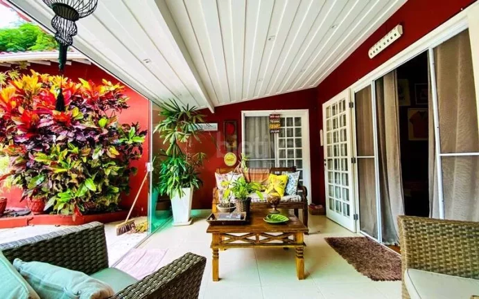 Imagem Casa a venda de 4 qtos Cond. Marina Palmer - Praia do Siqueira - Cabo Frio