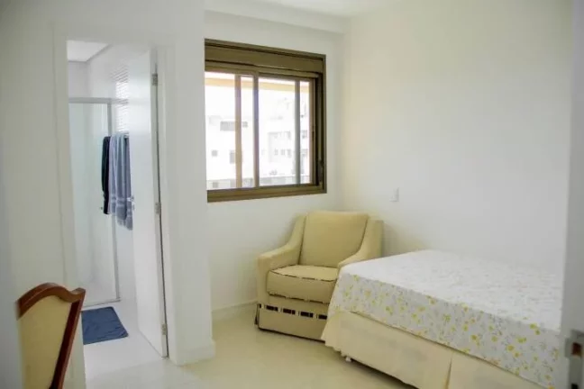 Imagem Apartamento com 3 dormitórios , 121 m² - Jurerê Internacional - Florianópolis/SC