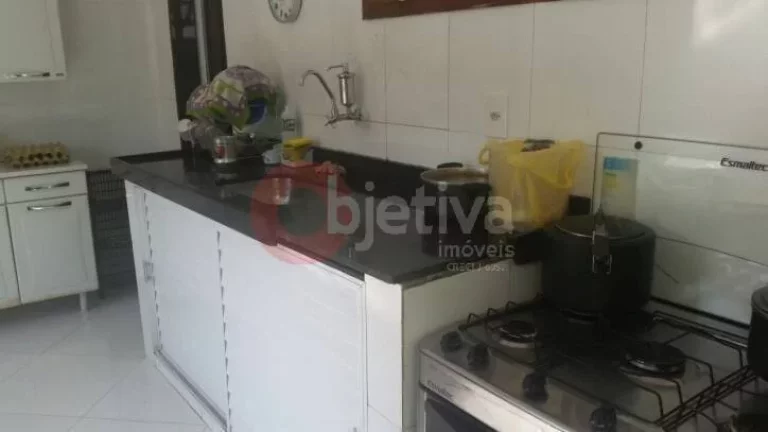 Imagem Casa com 3 dormitórios à venda, 202 m² por R$ 420.000,00 - Baixo Grande - São Pedro da Aldeia/RJ