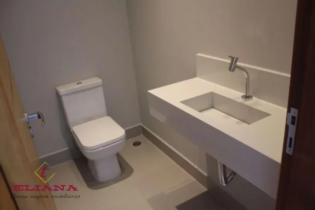 Imagem Sobrado à venda em São Paulo, Jardim Regina, com 3 quartos, 160m²