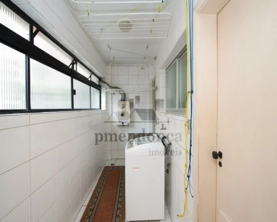 Imagem Apartamento com living para 2 ambientes, lavabo, 3 dormitórios sendo 1 suíte, banheiro social, coz...
