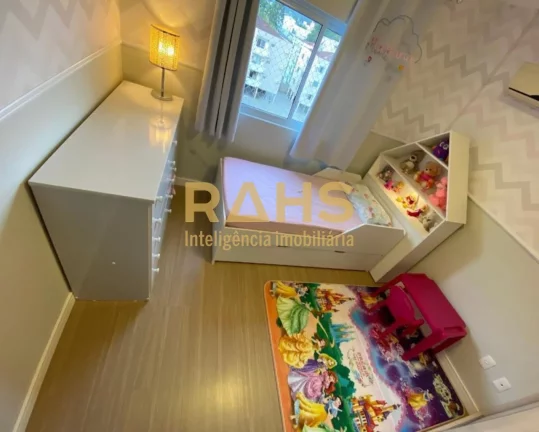 Imagem Apartamento Semimobiliado com 2 Quartos sendo 1 Suíte com Closet no Santo Antônio. Imóvel muito b...