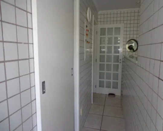Imagem Apartamento à venda no Guarujá na Praia das Pitangueiras